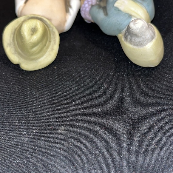 Deville man farmer and wife figurine. Set of 2 - Picture 5 of 7